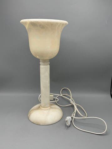Lampe - Albâtre - Une lampe de table en albâtre, pierre, Antiquités & Art