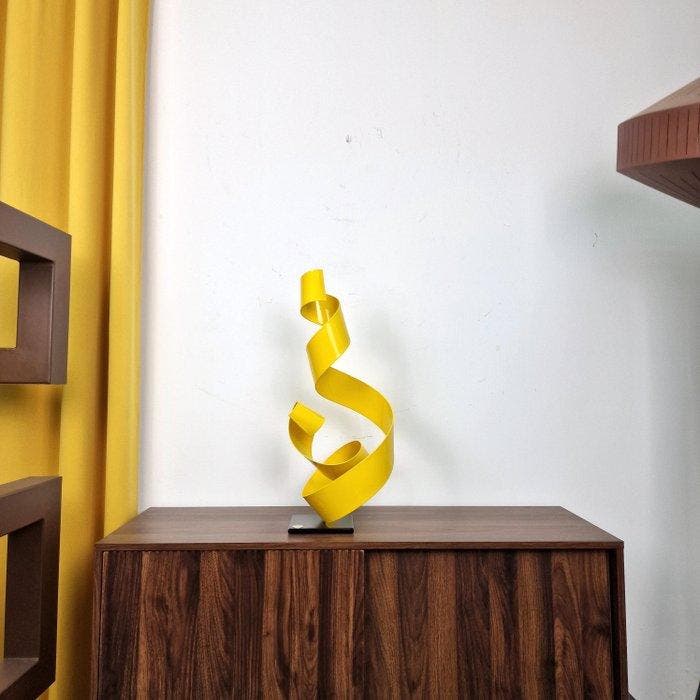 José Soler Art - Lemon. Black Base - No reserve, Antiek en Kunst, Kunst | Designobjecten