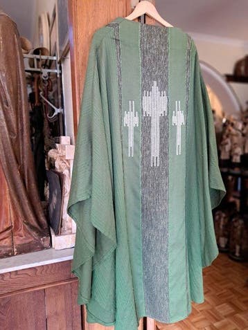 Chasuble Kazuivel Vêtement liturgique Église Vêtement