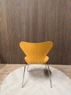 Fritz Hansen Vlinderstoel Series 7 stoel, Verzenden, Zo goed als nieuw, Hout