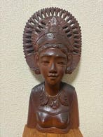 Balinese Wooden Sculptures – Female Bust Figures (Set of 2)