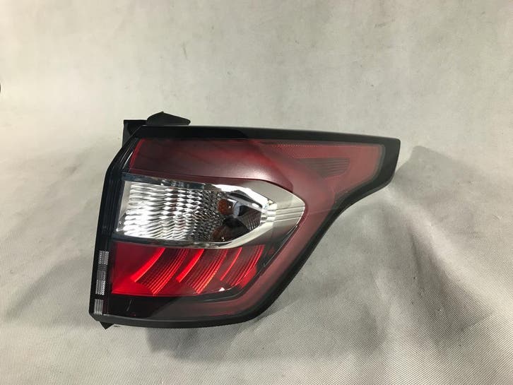 Ford Kuga II Lift ST Line 2015-2018 rechter achterlicht, Autos : Pièces & Accessoires, Éclairage, Envoi