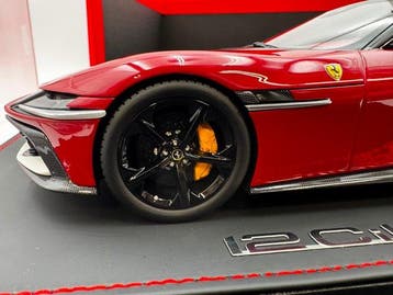 BBR 1:18 - Modelauto - Ferrari 12 Cilindri Spider Rosso