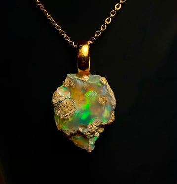 Métal - Pendentif en forme de cloche - Opale scintillante, Collections