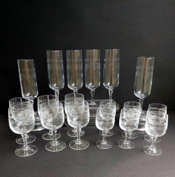 Cristal dArques - Drankservies (18) - Matignon - Kristal -, Antiek en Kunst