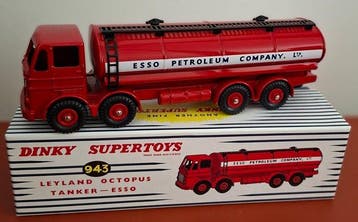 Dinky Toys 1:43 - Model kleine stadsauto (2) - 2 Dinky Toys, Nieuw