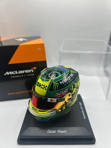 Spark 1:5 - Modelauto - Exclusivo! Oscar Piastri McLaren, Nieuw
