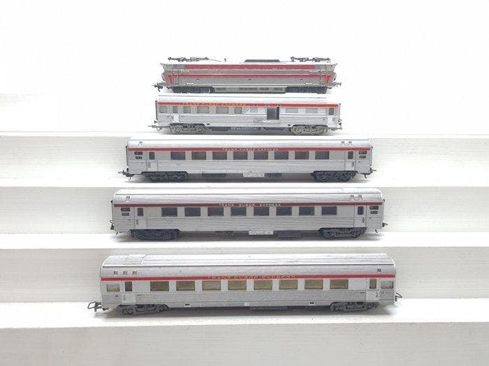 Jouef H0 - 843 - Ensemble de train (5) - CC 40101 avec 4, Hobby & Loisirs créatifs, Trains miniatures | HO