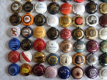 Themacollectie - Partij van 300 champagnecapsules. - Abélé,