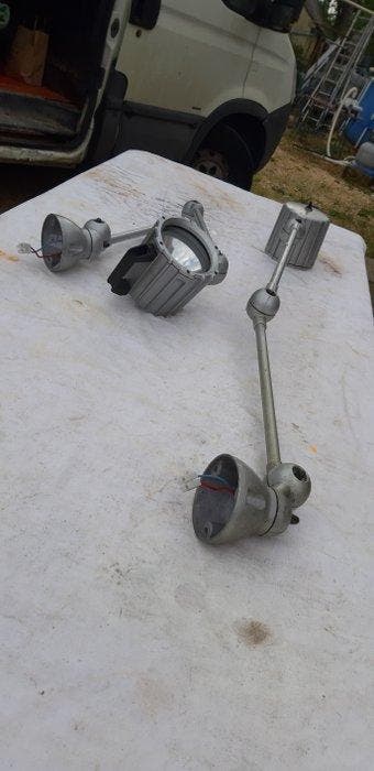 Jielde - jieldé - Tafellamp (2) - Aluminium, Antiek en Kunst
