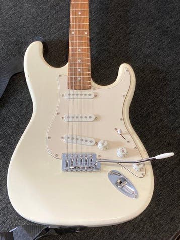 Suzuki, Marshall - SST-1 WT/MG15dfx - - Guitare électrique -, Musique & Instruments