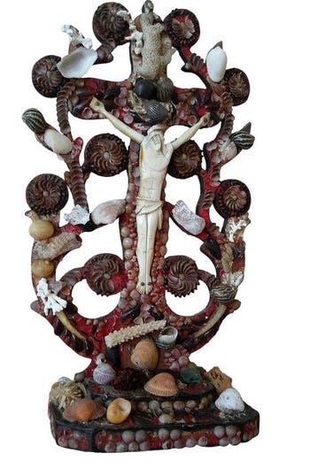 Schelpkruisbeeld met een corpus van been - 25 cm - Hout,