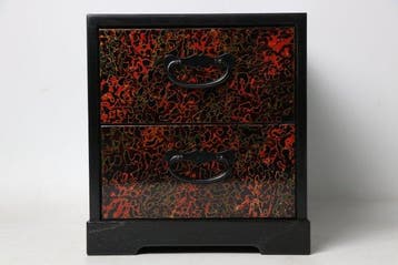 Tsugaru-nuri-stijl lakwerk miniatuur ladekast met twee lades