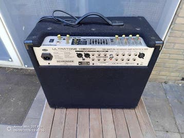 Behringer - Aantal items: 1 - Gitaarversterker - Duitsland -, Nieuw