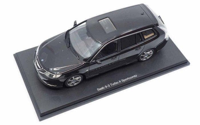 DNA Collectibles 1:18 - Modelauto - Saab 9-3 Sportcombi, Hobby en Vrije tijd, Modelauto's | 1:5 tot 1:12