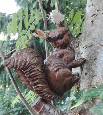Beeldje - Squirrel - Brons