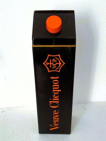 XTC Artist - Milk or Clicquot Black II ?