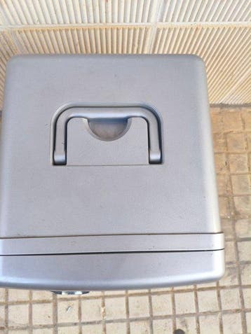 Solution Group - Koelkast - BST-BCR-13A - Plastic, Metaal