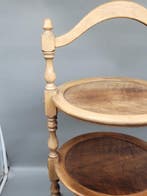 Etagere – Zweistufiger Servierständer – Massivholz –