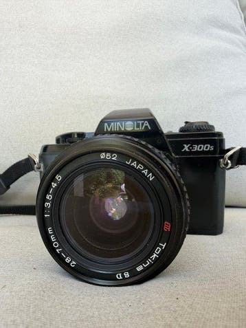Minolta X-300s + Tokina 3.5-4.5/28-70mm | Appareil photo