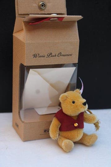 Steiff: Winnie the Pooh ornament - Ours en peluche -