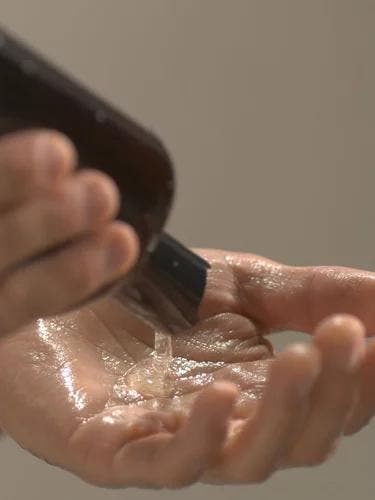 American Crew Daily Cleansing Shampoo, Handtassen en Accessoires, Uiterlijk | Haarverzorging, Gel, Wax, Haarlak of Mousse, Nieuw