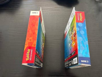 Pokémon - 2 Box - Primi Compagni dAvventura - Scarlet &, Nieuw