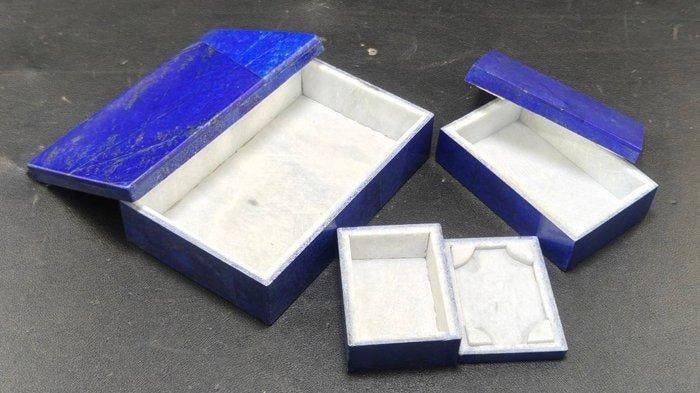 Natuurlijke lapis lazuli-edelsteen Sieradenkistjes - Hoogte:, Verzamelen, Mineralen en Fossielen