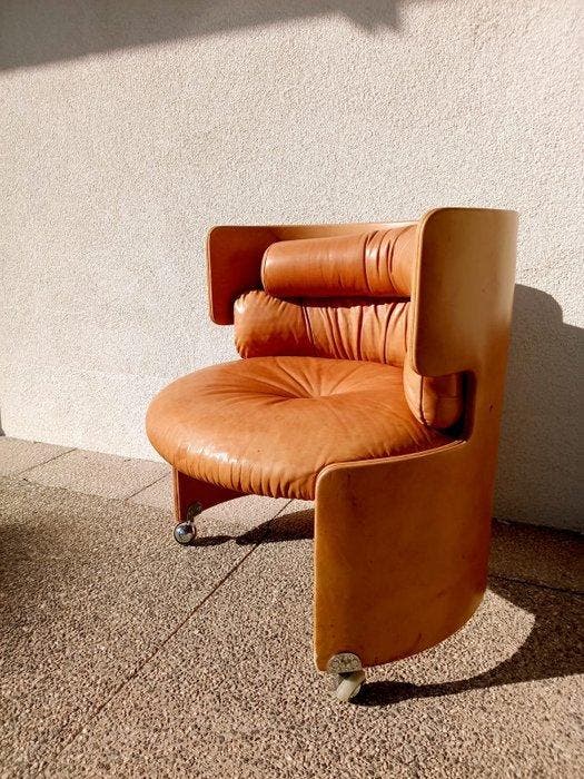 Poltrona Frau - Luigi Massoni - Lullaby - Fauteuil - Leder,, Antiquités & Art, Art | Objets design