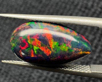 4,13ct Opaal Cabochon- 0.82 g