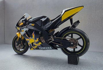 Maisto 1:10 - Model motorfiets - Yamaha R46 replica -