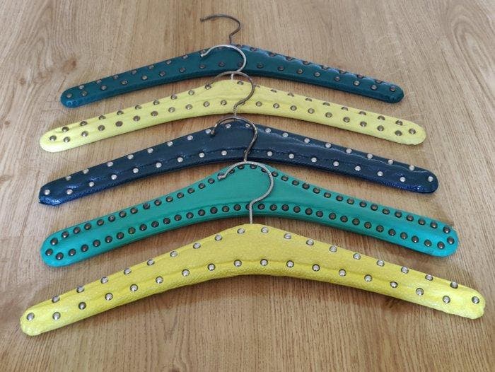 Porte-manteau - 10 cintres en bois vintage recouverts de, Antiek en Kunst, Curiosa en Brocante
