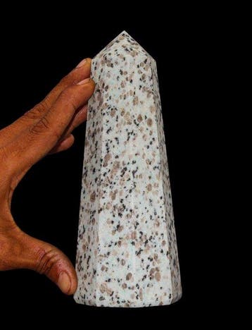 1,18 kg Kiwi Jasper (Kiwi Stone) Obelisk Tower -