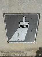 Signalisatie in renovatie - Verkeersbord - IJzer
