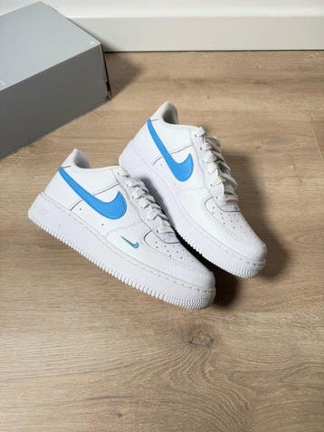 Nike - Sneakers - Maat: EU 40 - Nieuw met tags