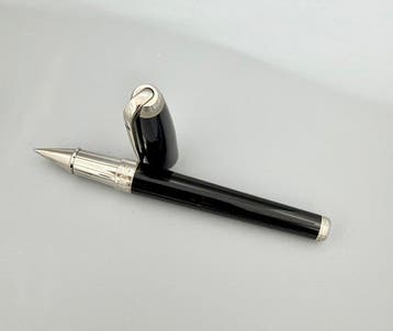 S.T. Dupont - James Bond 007 Casino Royale Limited Edition -