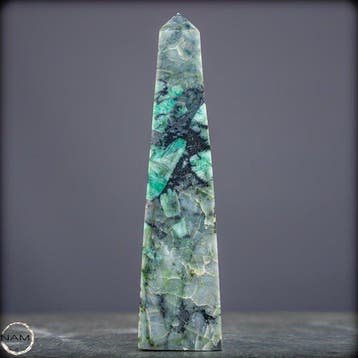 Majestueus smaragdobelisk uit de legendarische Muzo-mijn –