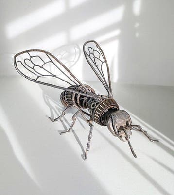 LACHERY Renaud - Sculpture métal recyclé abeille