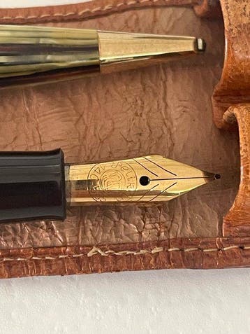 Bureauset - Pelikan 500 set with no pen cap and two, Nieuw