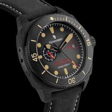 Tecnotempo - Commando - Forged Carbon & Titanium -, Handtassen en Accessoires, Horloges | Heren, Nieuw