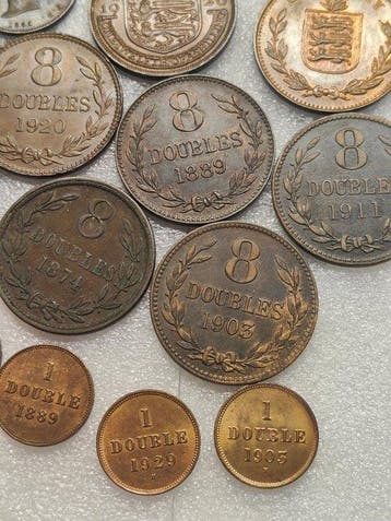 Britse Guernsey & Jersey. Lot of 21 coins, 1866-1947