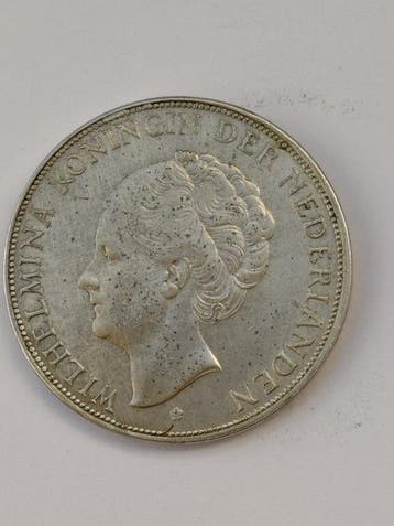 Pays-Bas. Wilhelmina. 2 1/2 Gulden 1929 (Sans prix de
