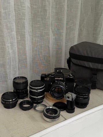 Minolta SRT Super + Rokkor 50mm f/1.7 + Accessories + Macro