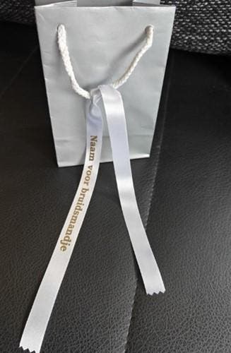 Bedrukt lint Ivory met Gouden opdruk 15 mm 50 cm, Nieuw