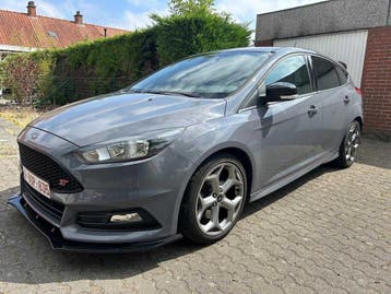 Online veiling - 2016 Ford Focus ST 2.0 EcoBoost Auto, Nieuw
