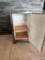 Koeler - Metaal - Oude koelkast