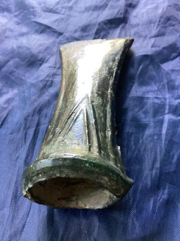 Âge du bronze Bronze Hache à douille - 135 mm
