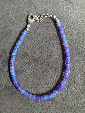 Bracelet d’opales violettes lisses d’Éthiopie + Argent 925 -