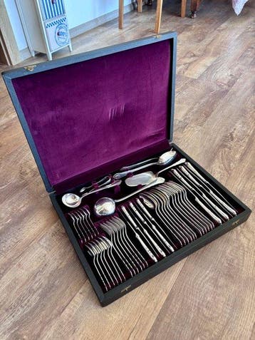 Italian Silversmith - Bestekset (48) - .800 zilver - 1980 g, Antiek en Kunst