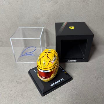 Ferrari - Lewis Hamilton - 2025 Season Livery Helmet - 2025, Nieuw
